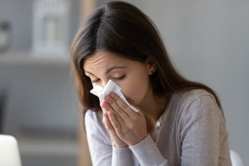 Blijf thuis bij verkoudheid