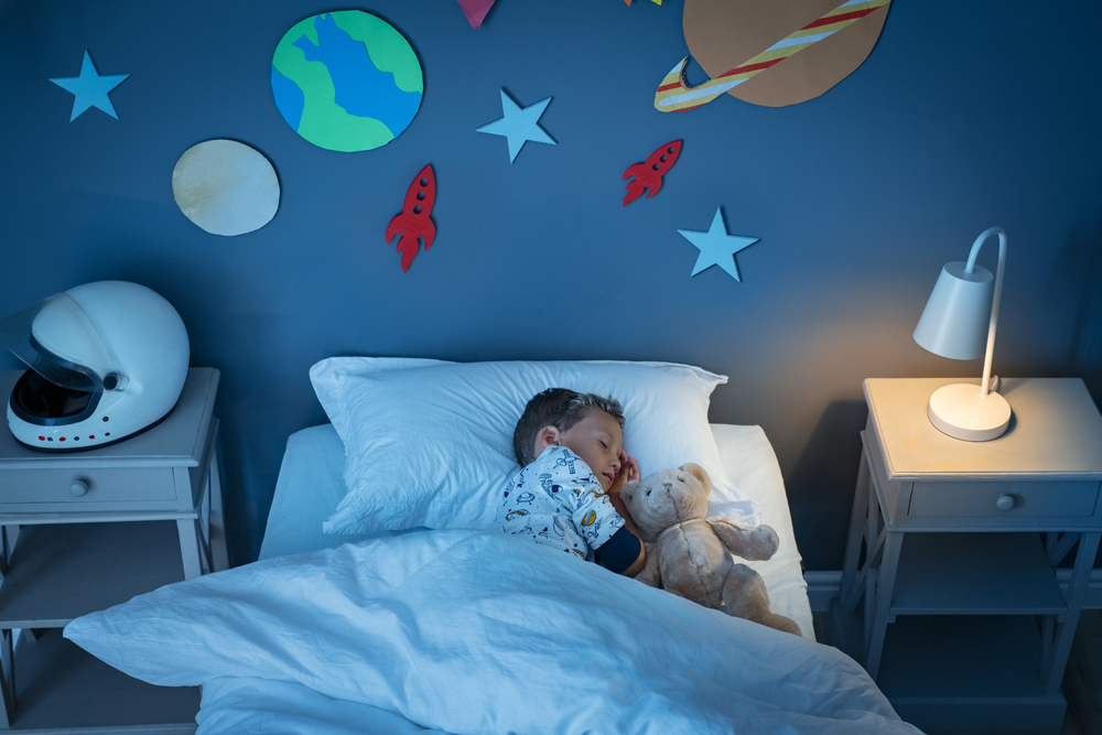 Is je kind ’s nachts vaak wakker? Zó zorg je dat je kind beter doorslaapt!
